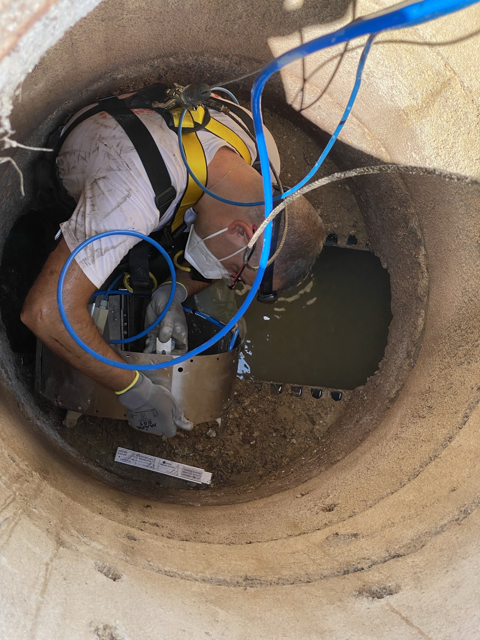 Búsqueda de fugas de agua y filtraciones en redes de alcantarillado