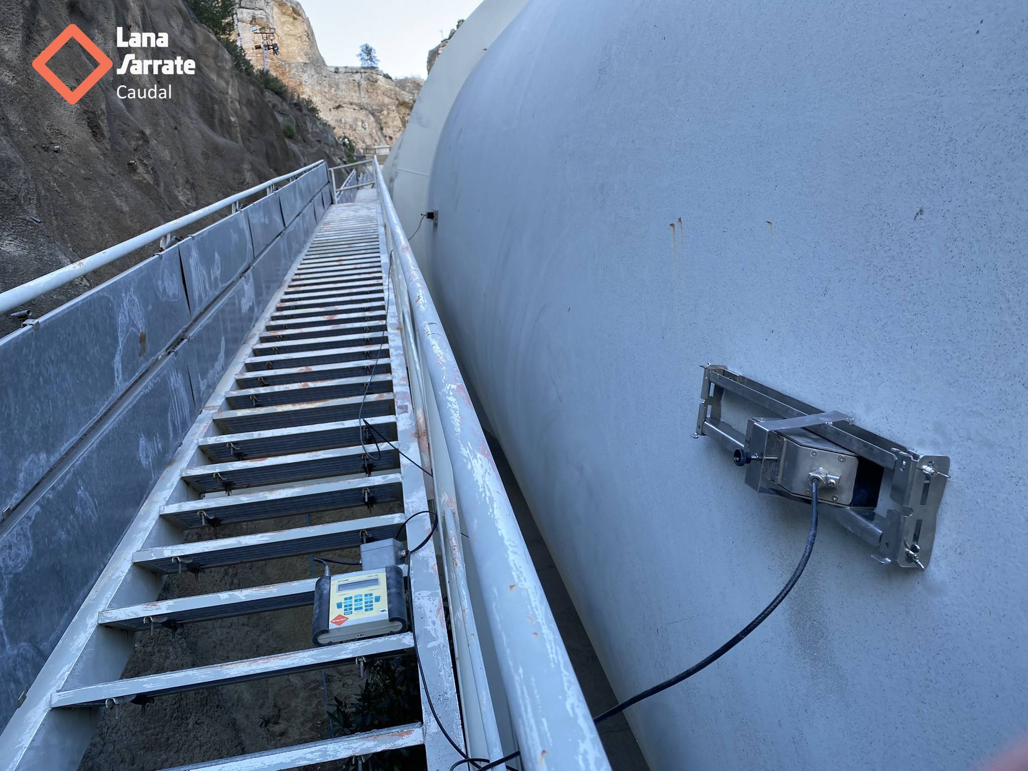 Caudalímetro ultrasónico Flexim en centrales hidroelectricas