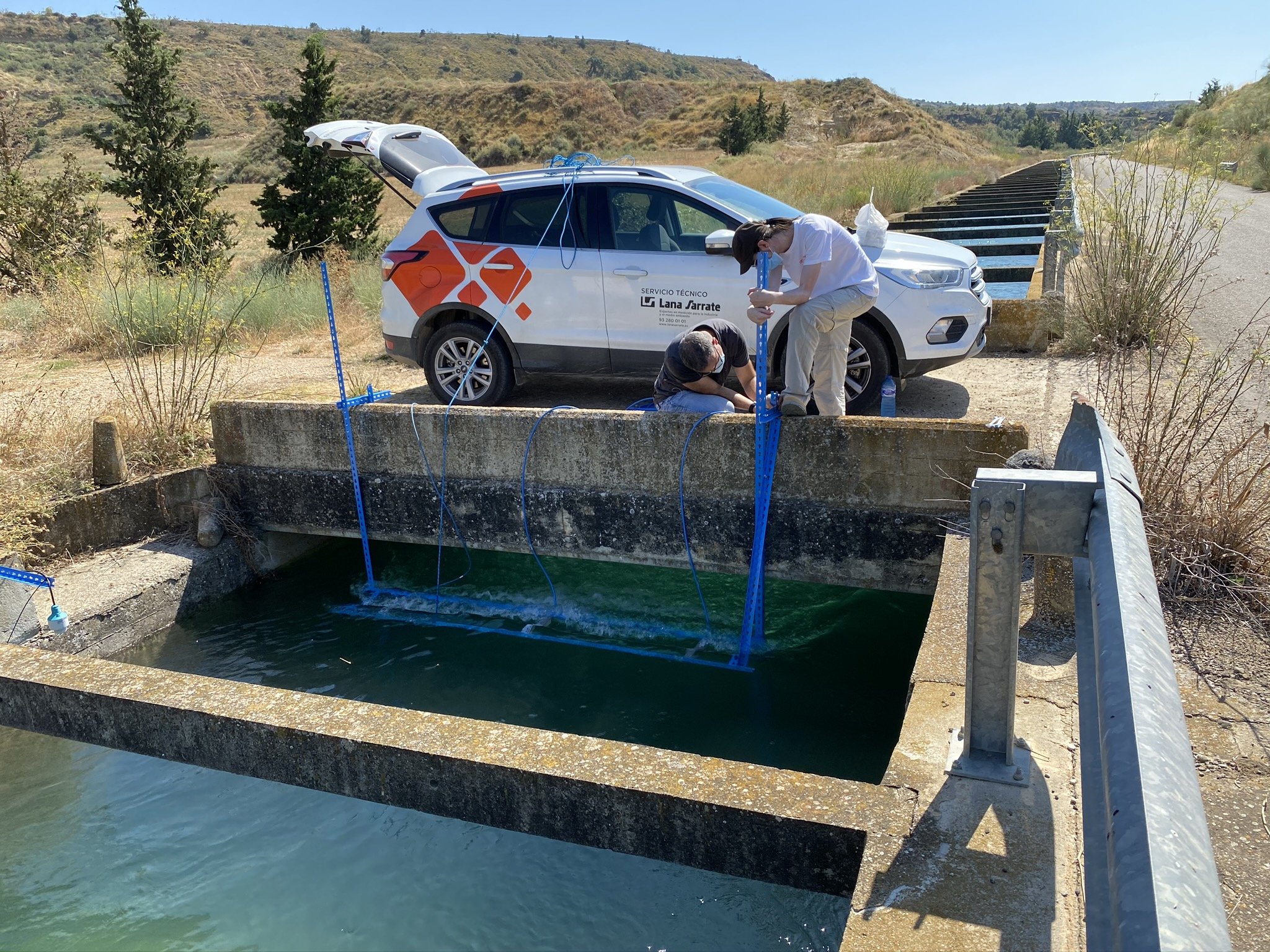 Verificación de caudal en canales de regadío